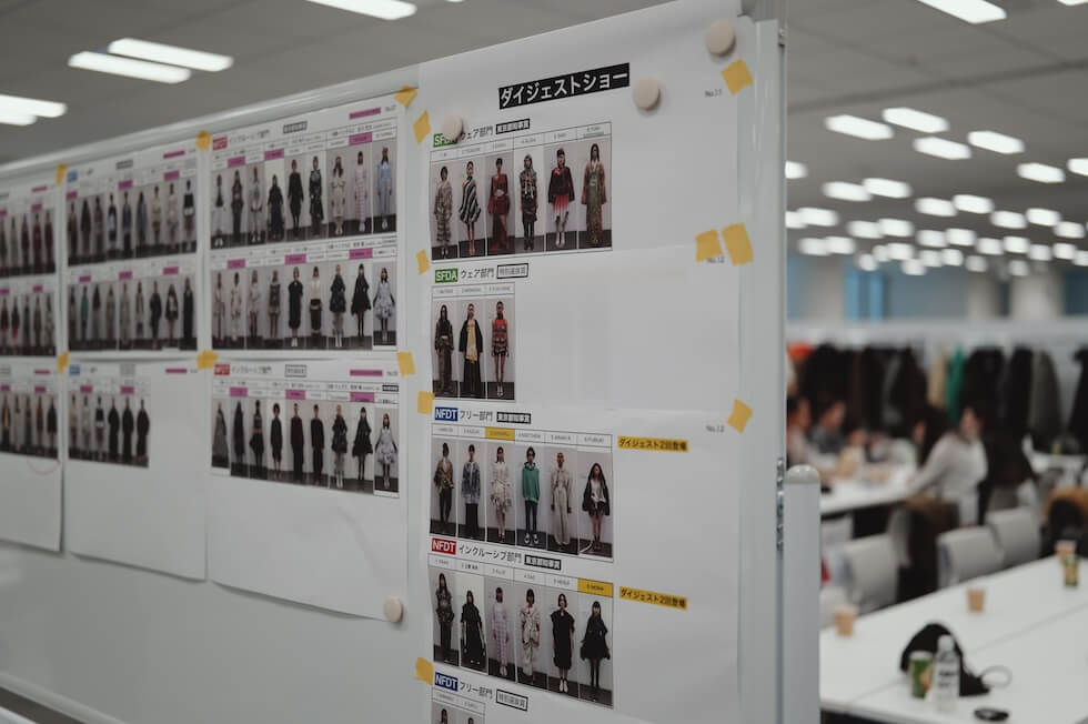 バックステージの様子その10