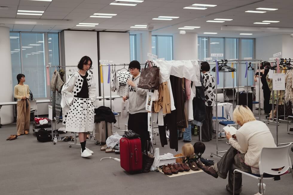 バックステージの様子その3